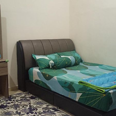 Illa Bella Homestay Jasin エクステリア 写真